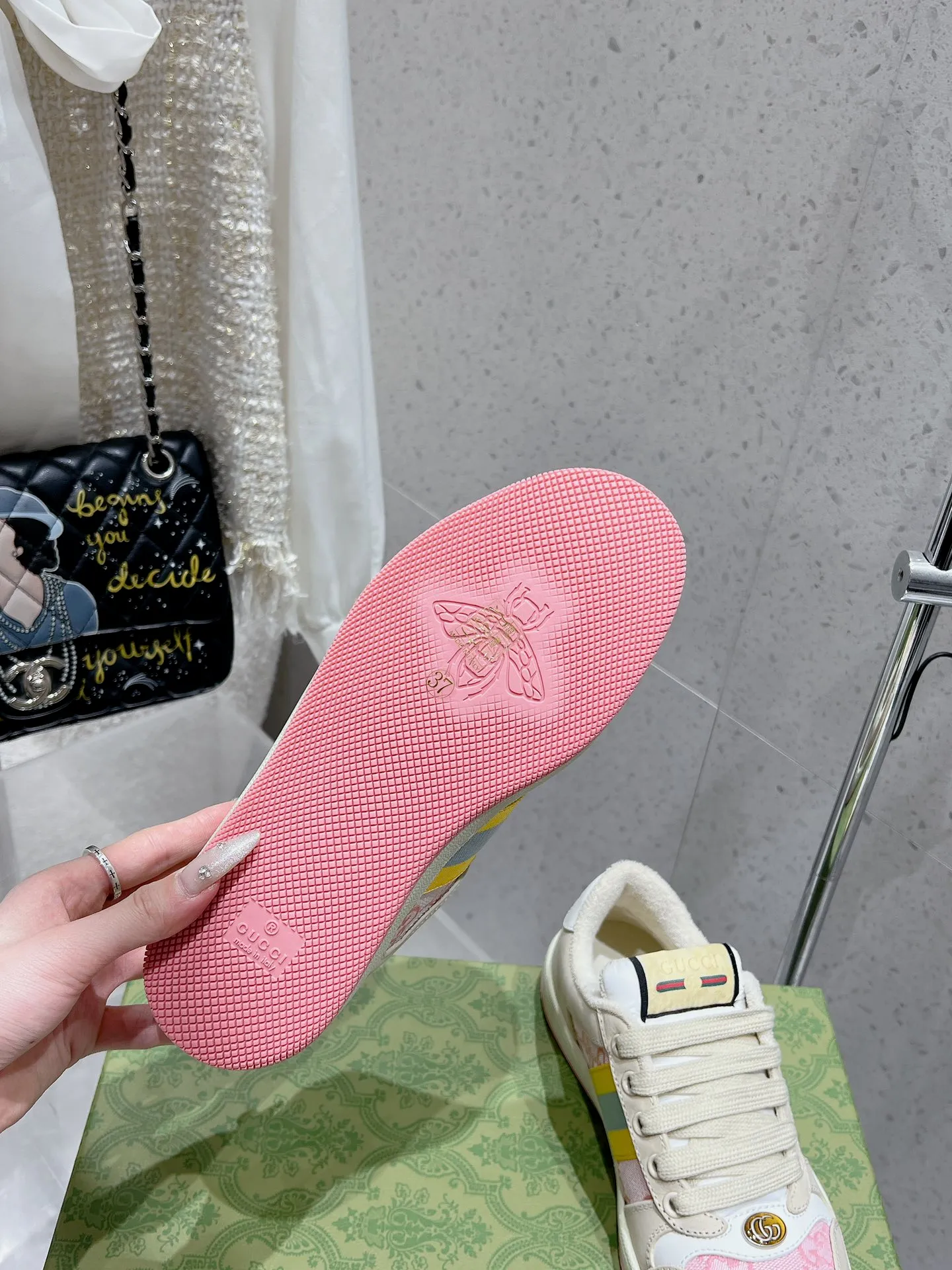 👟👟Ex-factory price 480👟👟 Women's shoes, women's clothing, long-term availability, Gucci Gucci, new Screener series, couple's style, chubby shoes, bread shoes, dirty shoes, chubby shoes, double G, casual sneakers, original purchase, development, original purchase, development, delivery counter exquisite packaging, fabric: original imported cowhide + double G fabric, lining: original customized breathable towel velvet lining Sole: original molded T👟👟factory price U outsole Size: women's 35-40 / men's 39-45 (women's 34 and men's 38 can be customized)